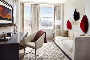 The Plaza Hotel Pioneer Park