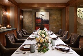 The Plaza Hotel Pioneer Park