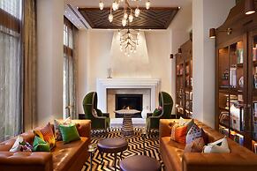 The Plaza Hotel Pioneer Park