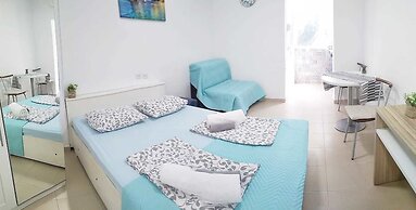 Luxury Apartment near the Rambam