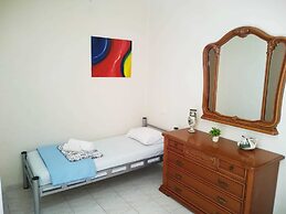 S&L  Near The Beach And The Rambam