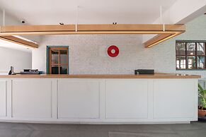 Blooming Hill Boutique Suites