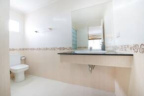 Blooming Hill Boutique Suites