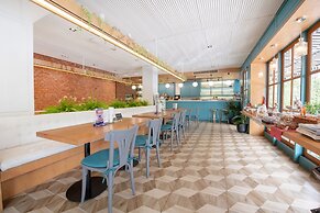 Blooming Hill Boutique Suites