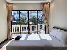 Blooming Hill Boutique Suites