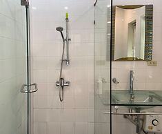 Blooming Hill Boutique Suites