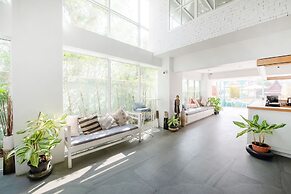 Blooming Hill Boutique Suites