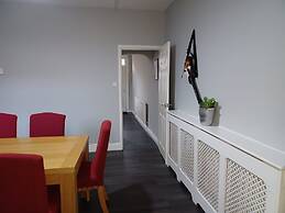 Huku Kwetu - Pearson House