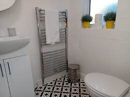 Huku Kwetu - Pearson House