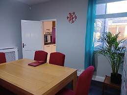 Huku Kwetu - Pearson House