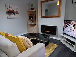 Huku Kwetu - Pearson House