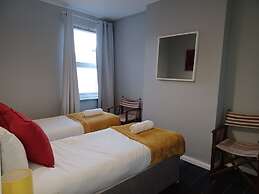 Huku Kwetu - Pearson House