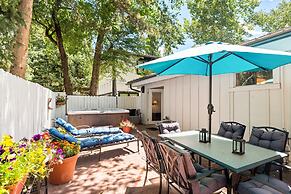 Aspen West End  - Quiet Neighborhood 3 Bedroom Home by RedAwning