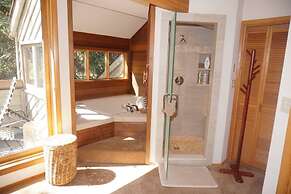 Exclusive And Private Roaring Fork Riverfront Town  - Walk To Restaura