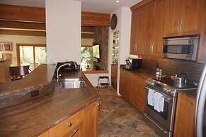 Exclusive And Private Roaring Fork Riverfront Town  - Walk To Restaura