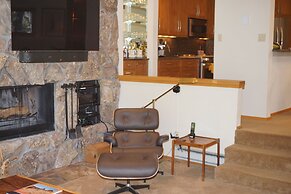 Exclusive And Private Roaring Fork Riverfront Town  - Walk To Restaura