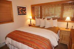 Exclusive And Private Roaring Fork Riverfront Town  - Walk To Restaura