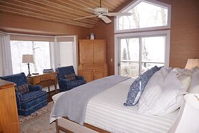 Walk 1 block to ski access - 6th bedroom mother-in-law unit optional H