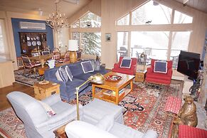 Walk 1 block to ski access - 6th bedroom mother-in-law unit optional H