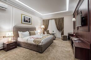 The Royal Mezbon Hotel & SPA