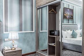 The Royal Mezbon Hotel & SPA