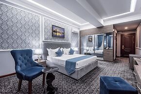 The Royal Mezbon Hotel & SPA