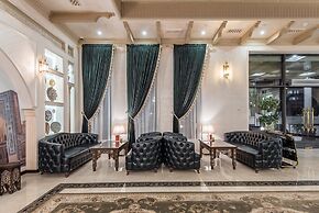 The Royal Mezbon Hotel & SPA