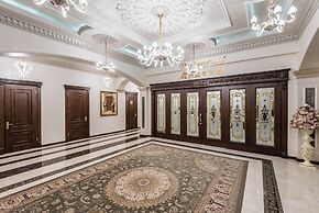 The Royal Mezbon Hotel & SPA