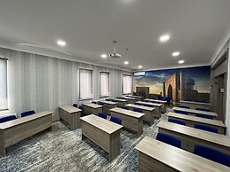 The Royal Mezbon Hotel & SPA