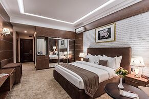 The Royal Mezbon Hotel & SPA