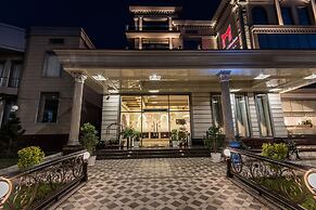 The Royal Mezbon Hotel & SPA