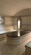 The Royal Mezbon Hotel & SPA