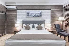 The Royal Mezbon Hotel & SPA