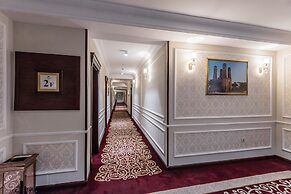 The Royal Mezbon Hotel & SPA