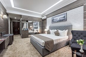 The Royal Mezbon Hotel & SPA