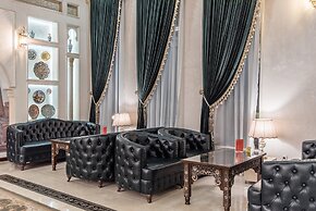 The Royal Mezbon Hotel & SPA