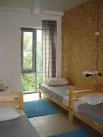 Hostel Katyusha Travel Center