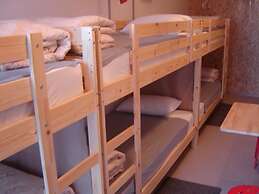 Hostel Katyusha Travel Center