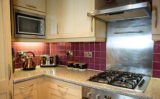 The Pinnacle by Jim Paul Apartments