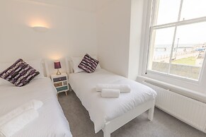 Pier View Apartment at Beach House