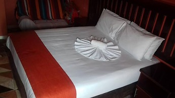 Sweetberries Bed & Breakfast