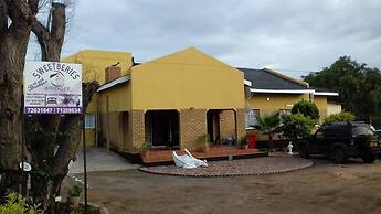 Sweetberries Bed & Breakfast