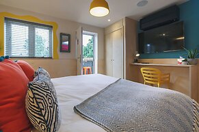 The Ffolkes Hotel