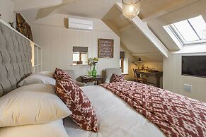 The Ffolkes Hotel
