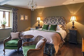 The Ffolkes Hotel