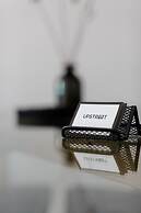 UPSTREET Urban 2BD Apartment in Koukaki