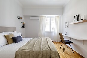 UPSTREET Urban 2BD Apartment in Koukaki