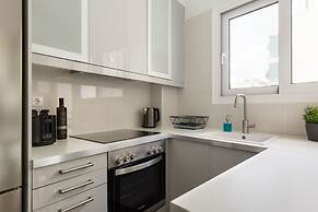 UPSTREET Urban 2BD Apartment in Koukaki