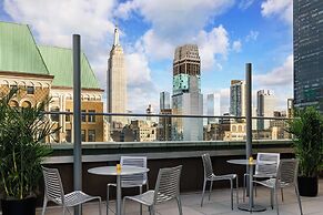 Doubletree by Hilton New York Times Square South
