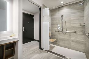 Doubletree by Hilton New York Times Square South